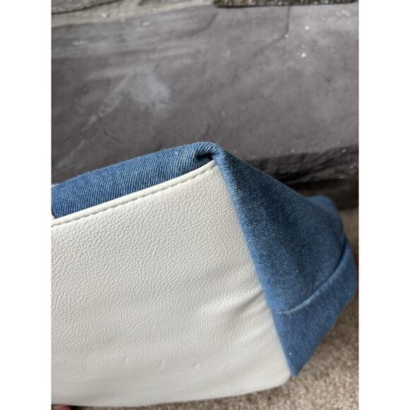 Draper James Chambray Savannah Large Duffle Bag blue white Coastal Resort Travel - Picture 7 of 16